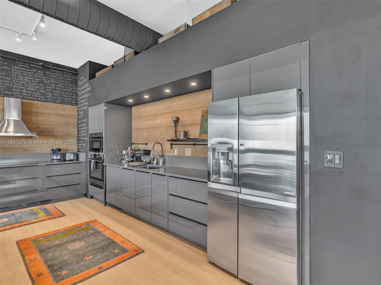 SPACE 01 CONDO - Residential Lease