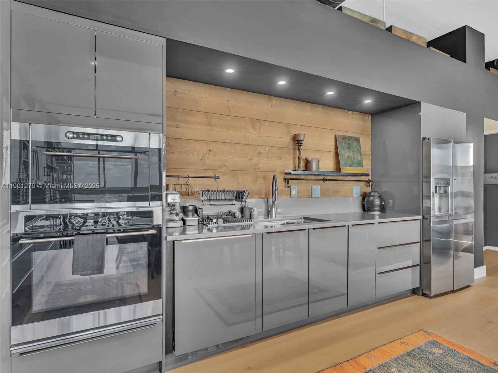 SPACE 01 CONDO - Residential Lease