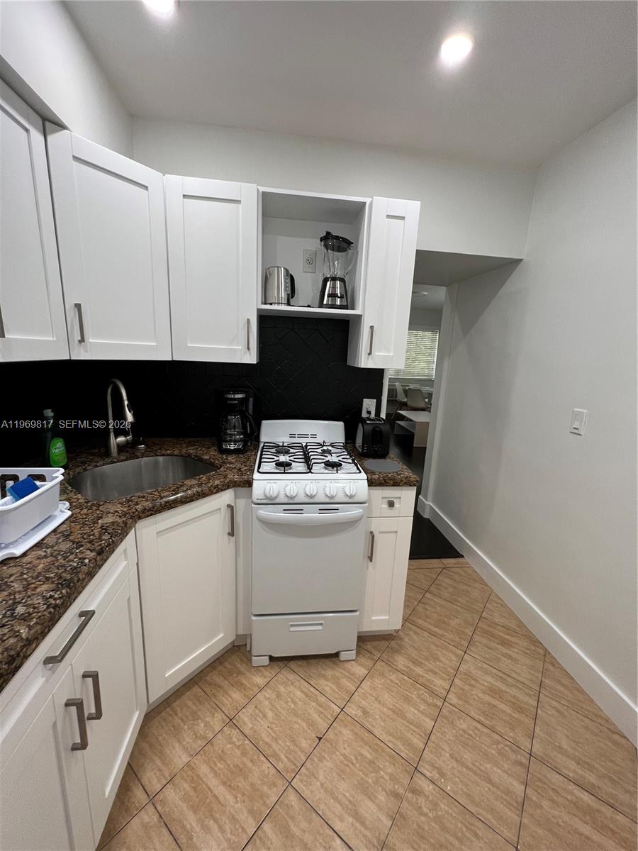 OCEAN BEACH ADDN NO 3 - Residential Lease