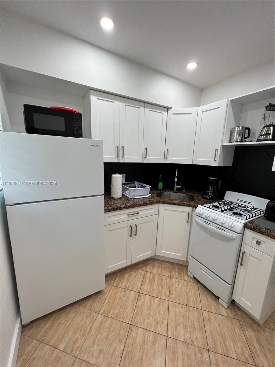 OCEAN BEACH ADDN NO 3 - Residential Lease