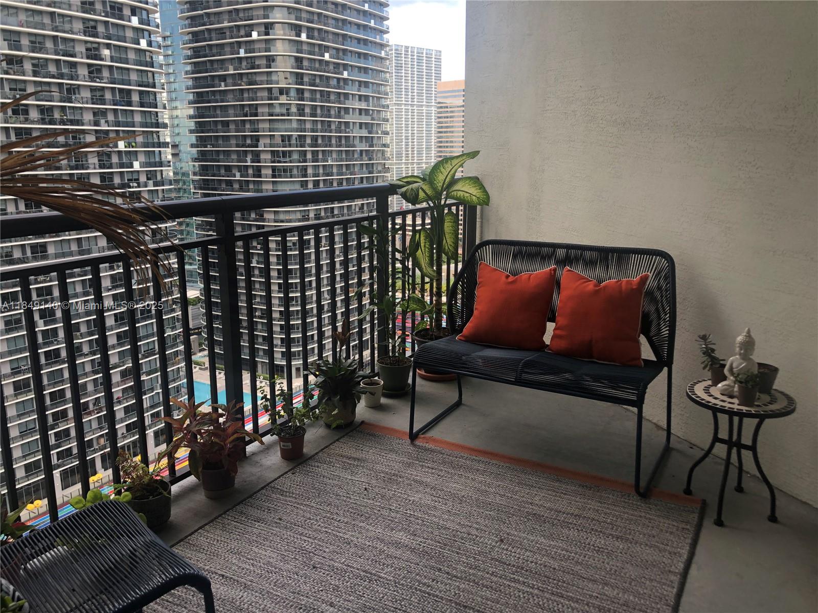 NINE AT MARY BRICKELL VIL - Residential