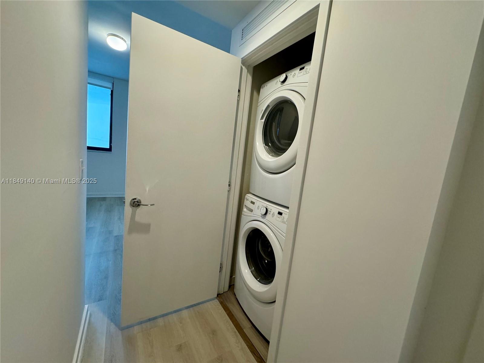 NINE AT MARY BRICKELL VIL - Residential