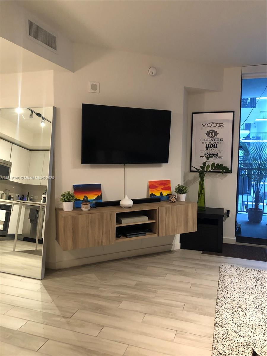 NINE AT MARY BRICKELL VIL - Residential