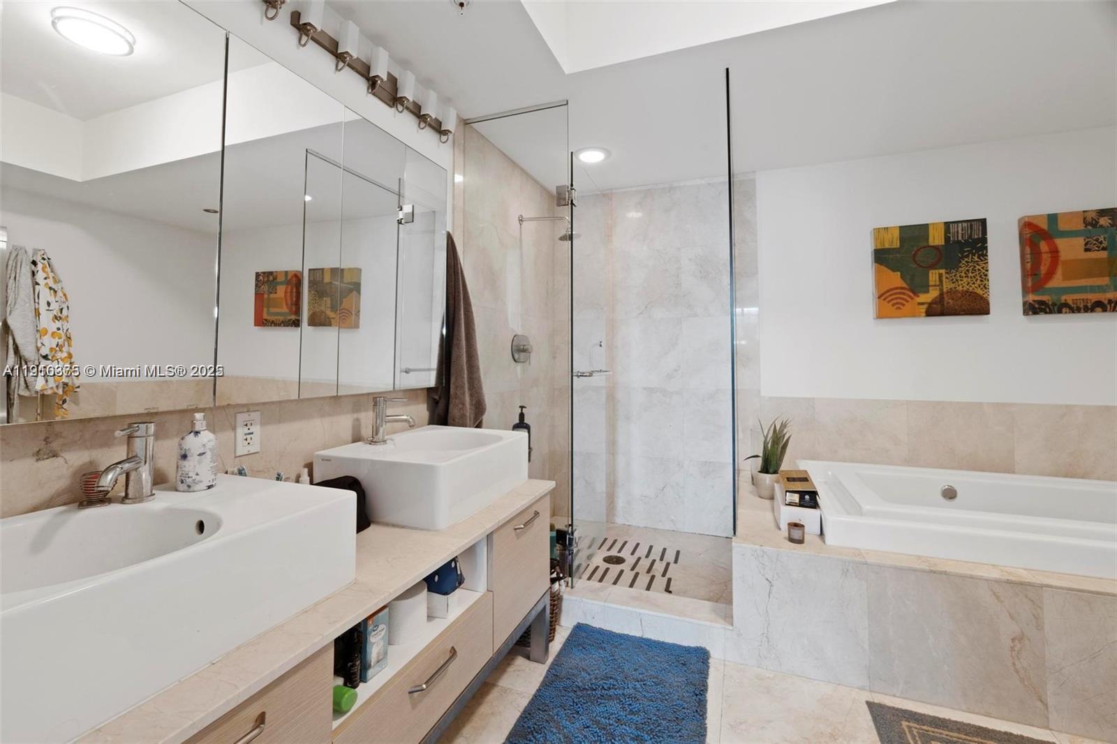 THE EMERALD AT BRICKELL C - Residential