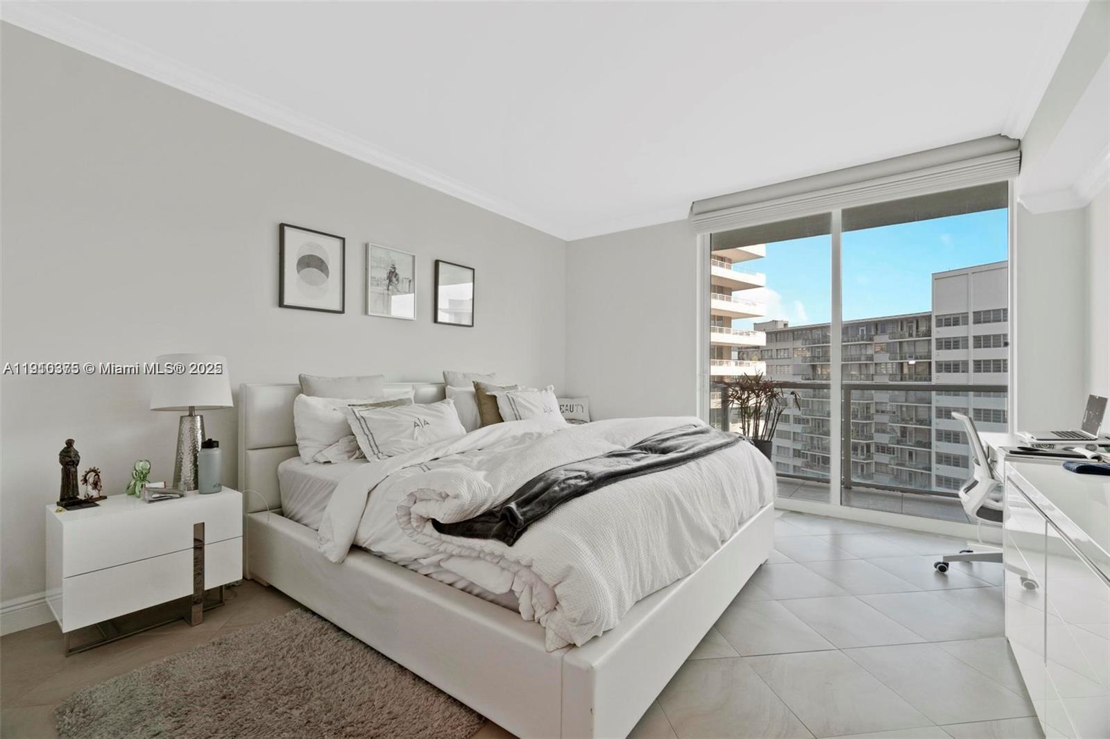 THE EMERALD AT BRICKELL C - Residential