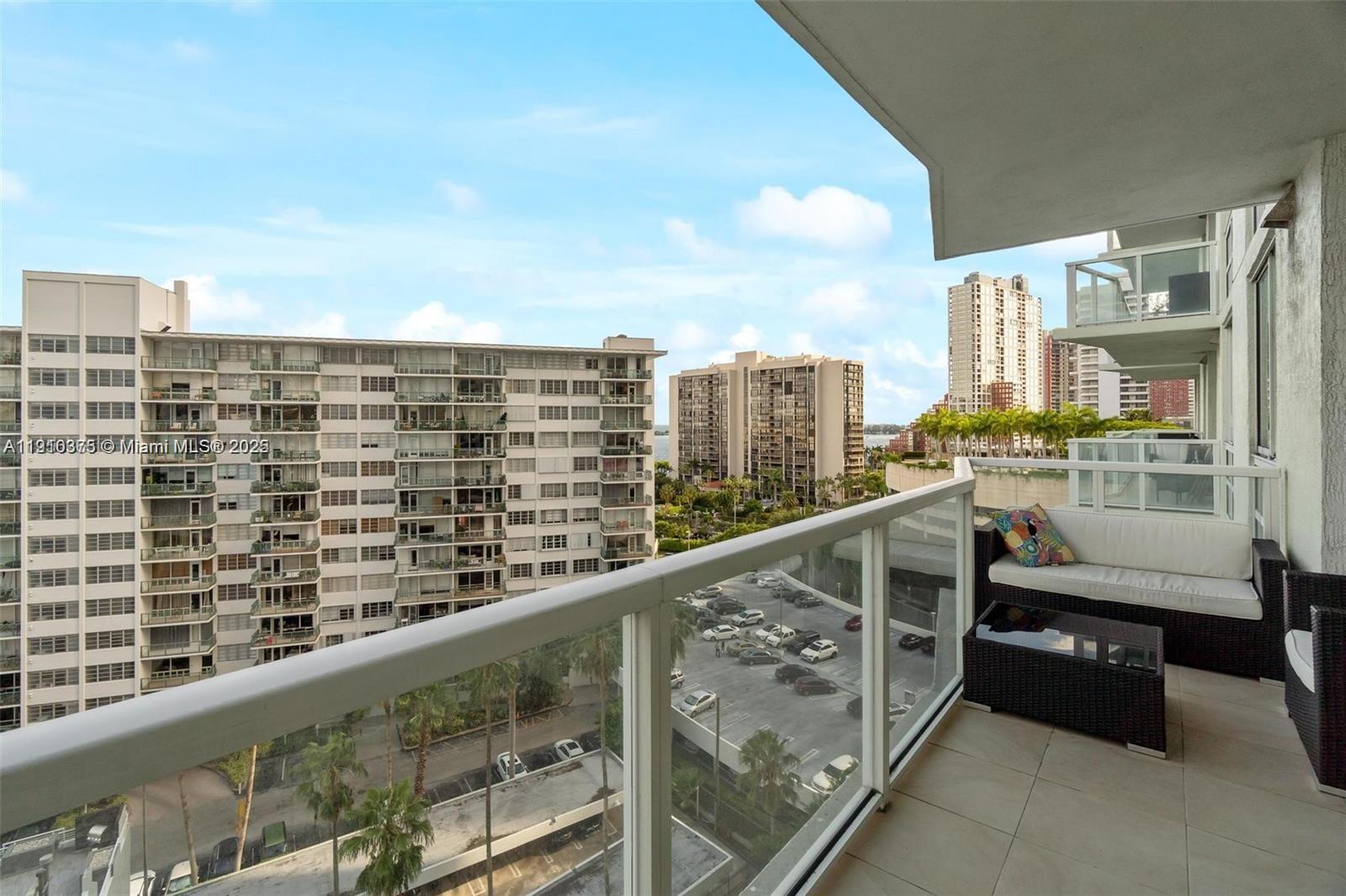 THE EMERALD AT BRICKELL C - Residential