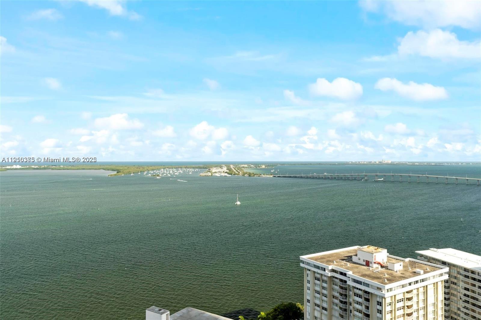 THE EMERALD AT BRICKELL C - Residential