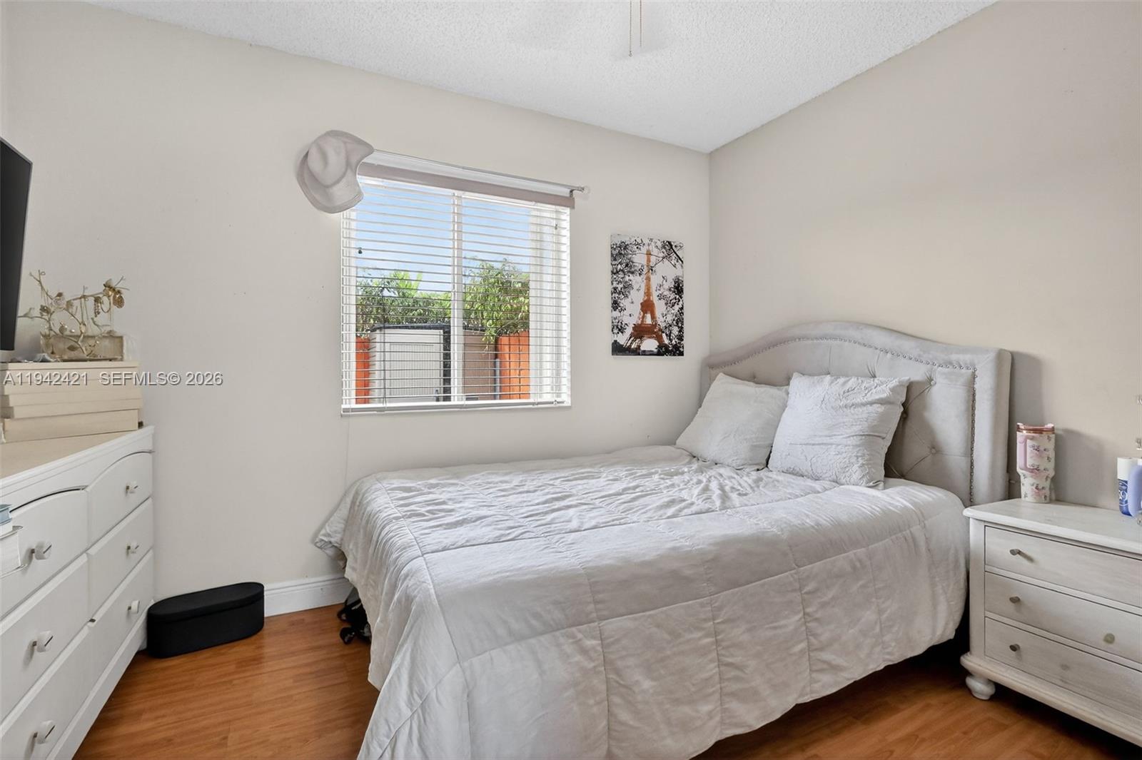 IBIS VILLA AT MIAMI GARDE - Residential