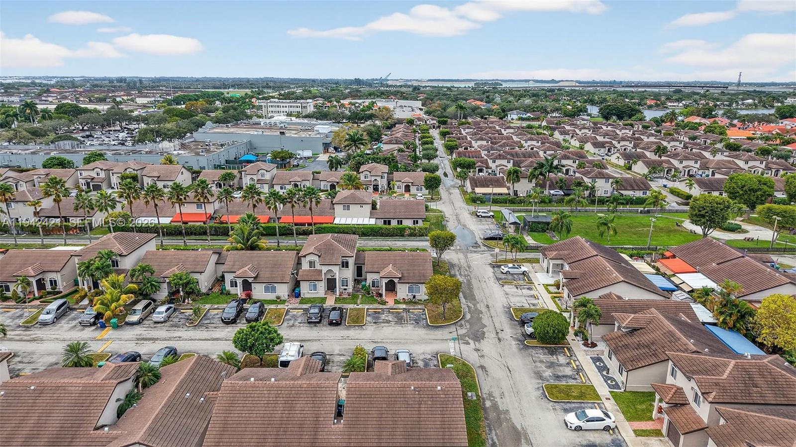 IBIS VILLA AT MIAMI GARDE - Residential