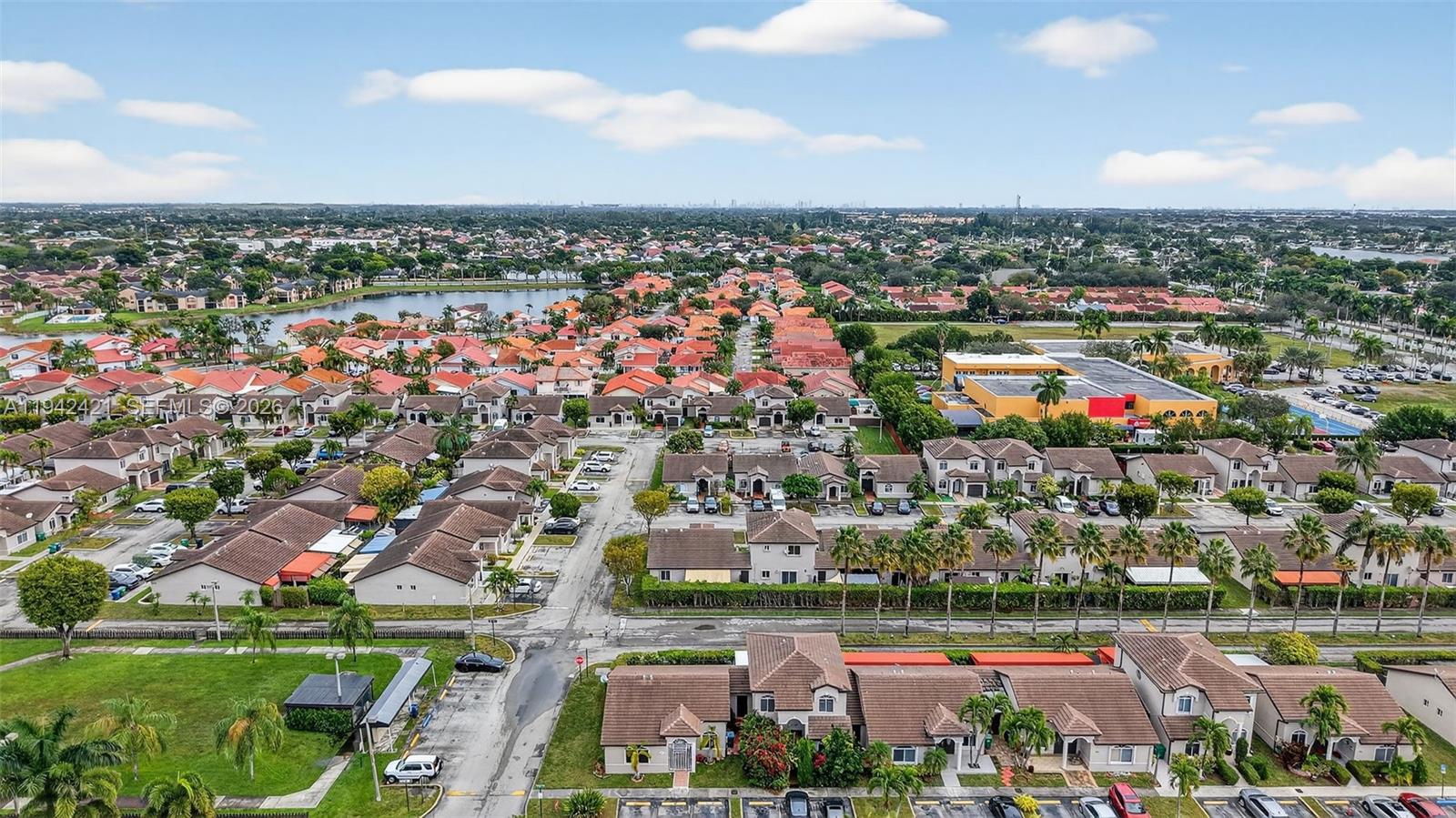 IBIS VILLA AT MIAMI GARDE - Residential