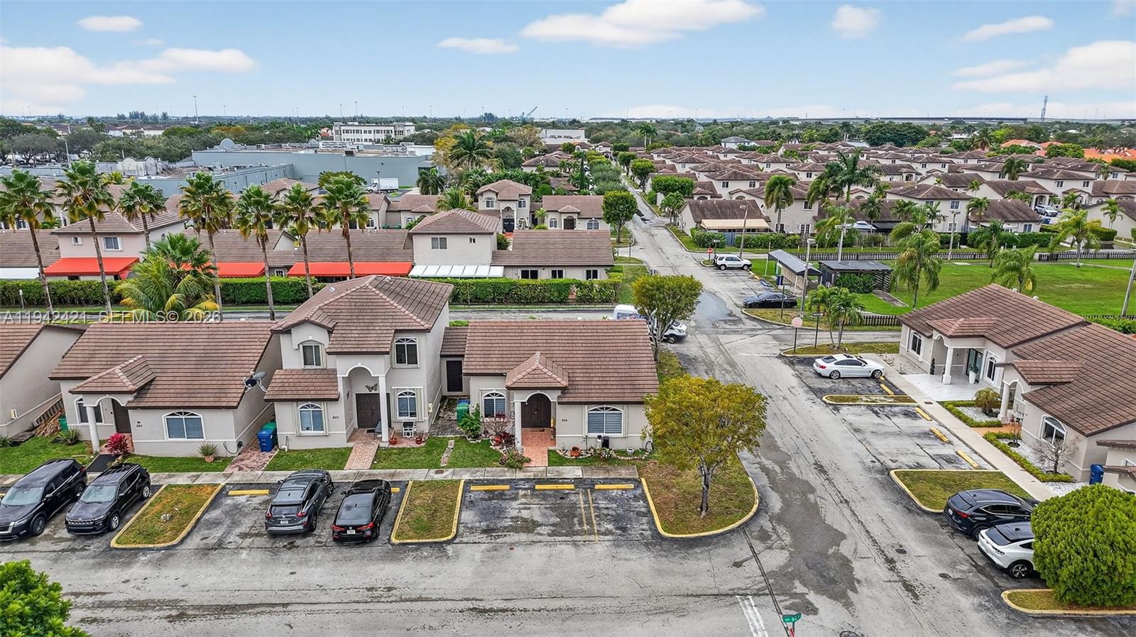 IBIS VILLA AT MIAMI GARDE - Residential