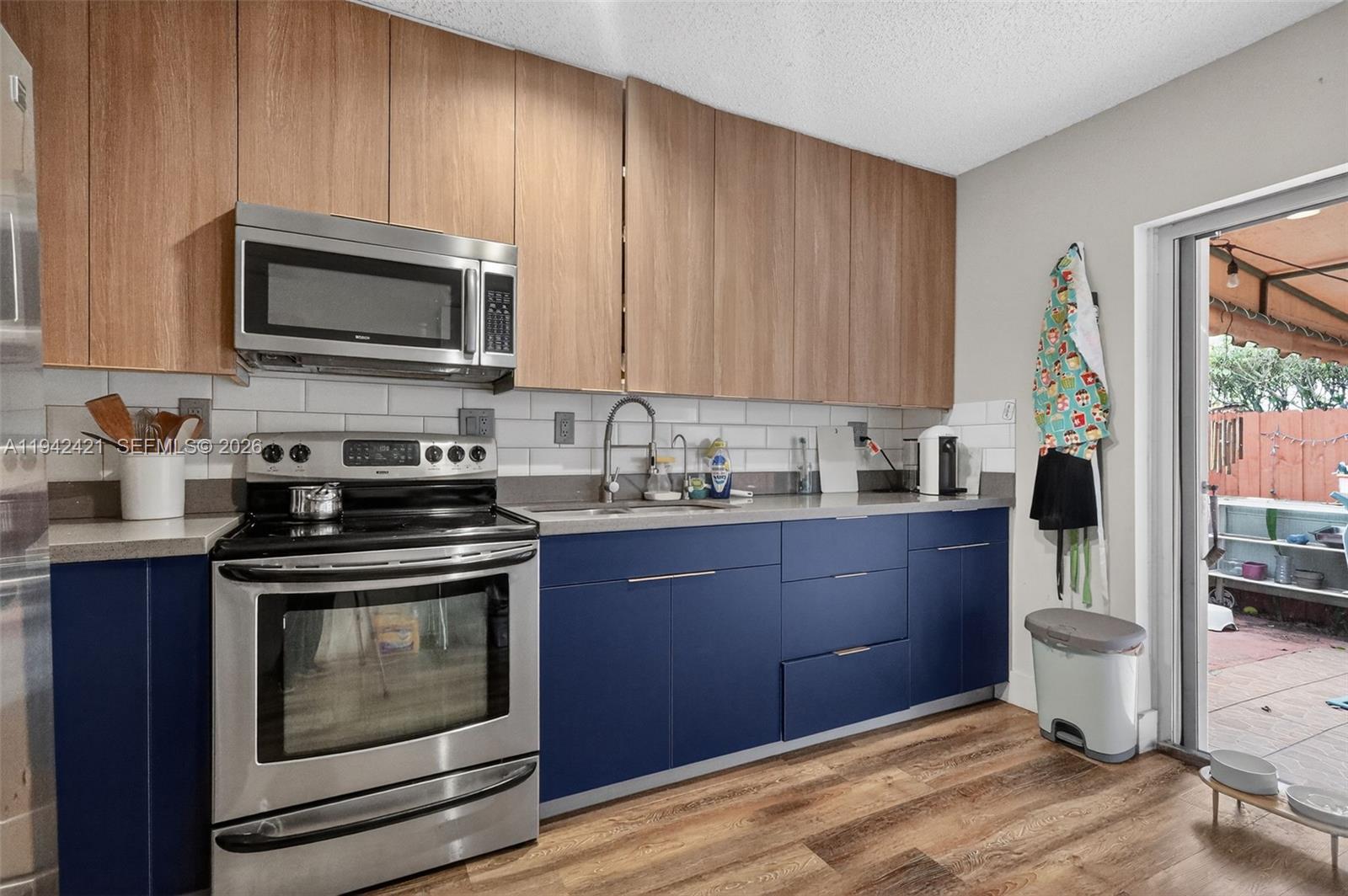 IBIS VILLA AT MIAMI GARDE - Residential