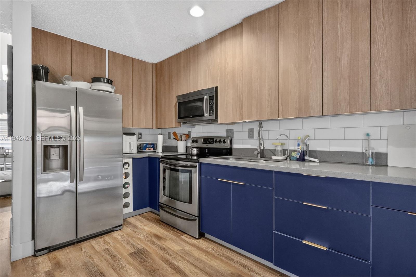 IBIS VILLA AT MIAMI GARDE - Residential