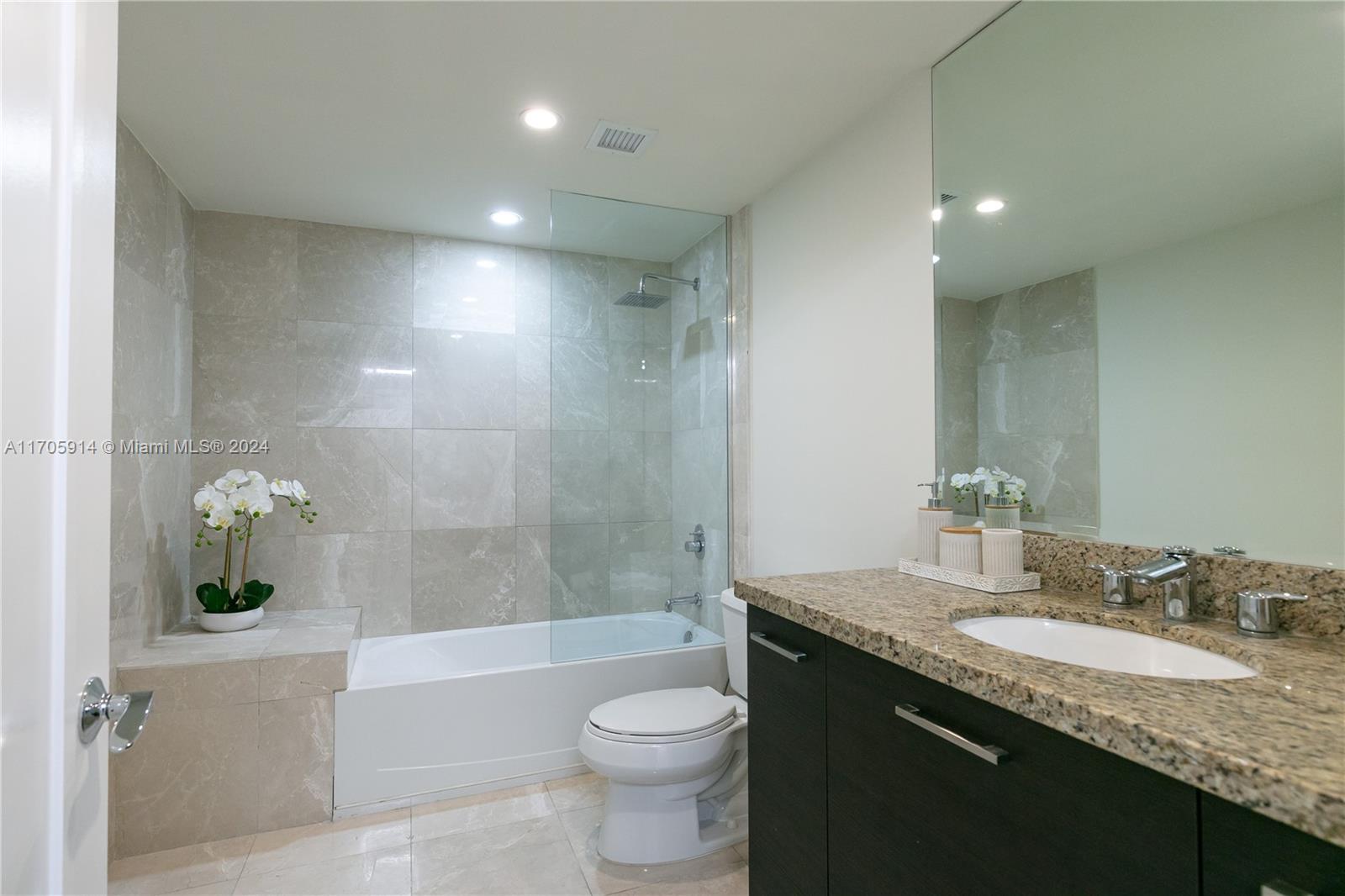 RIVA BAY HARBOR CONDO - Residential