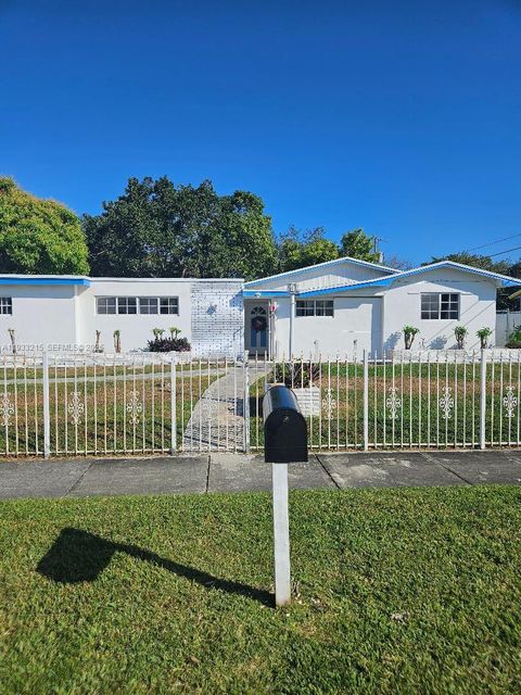 17601 SW 108th Ct Miami FL 33157