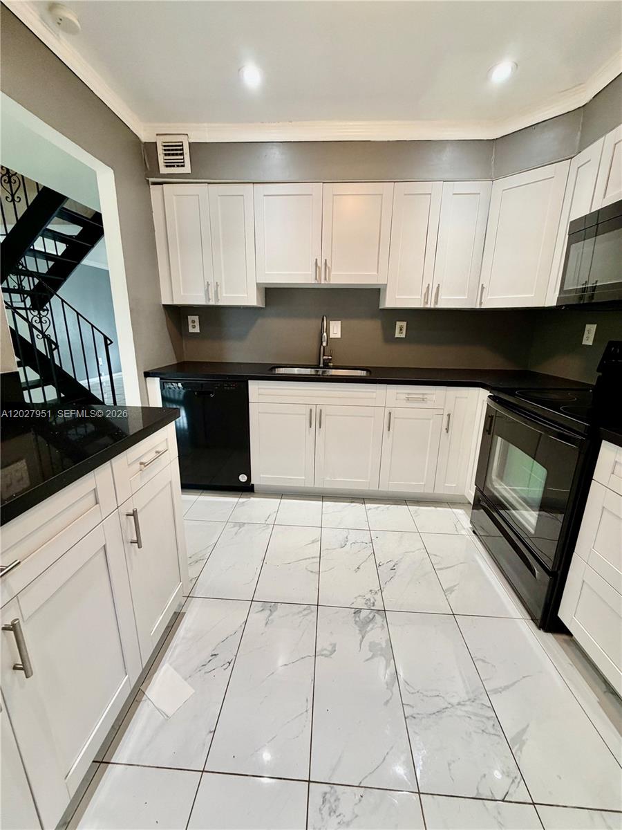 View photos, virtual tours, details... 22334 SW 103rd Ct 0