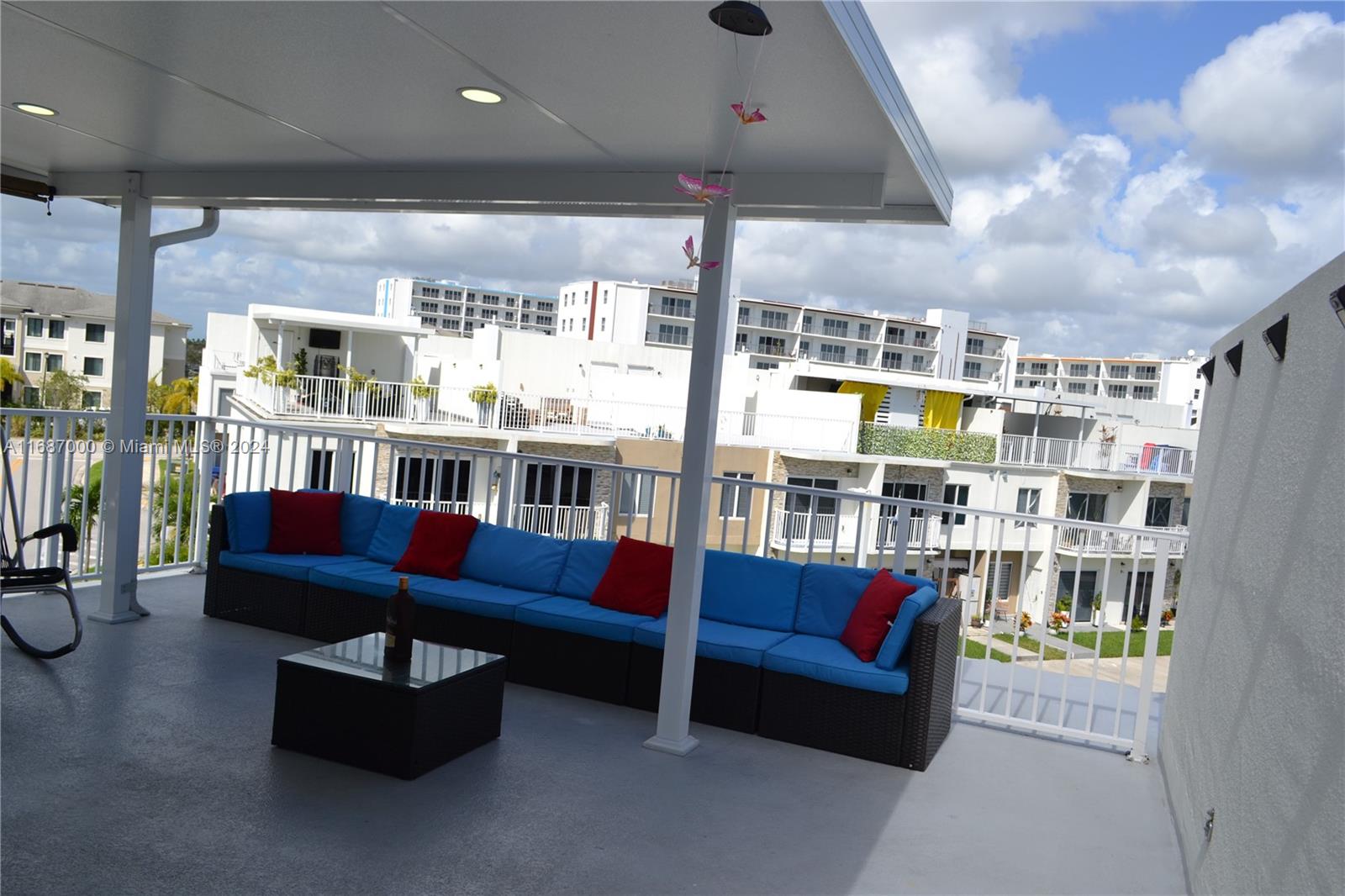 PARADISE GARDENS - Residential