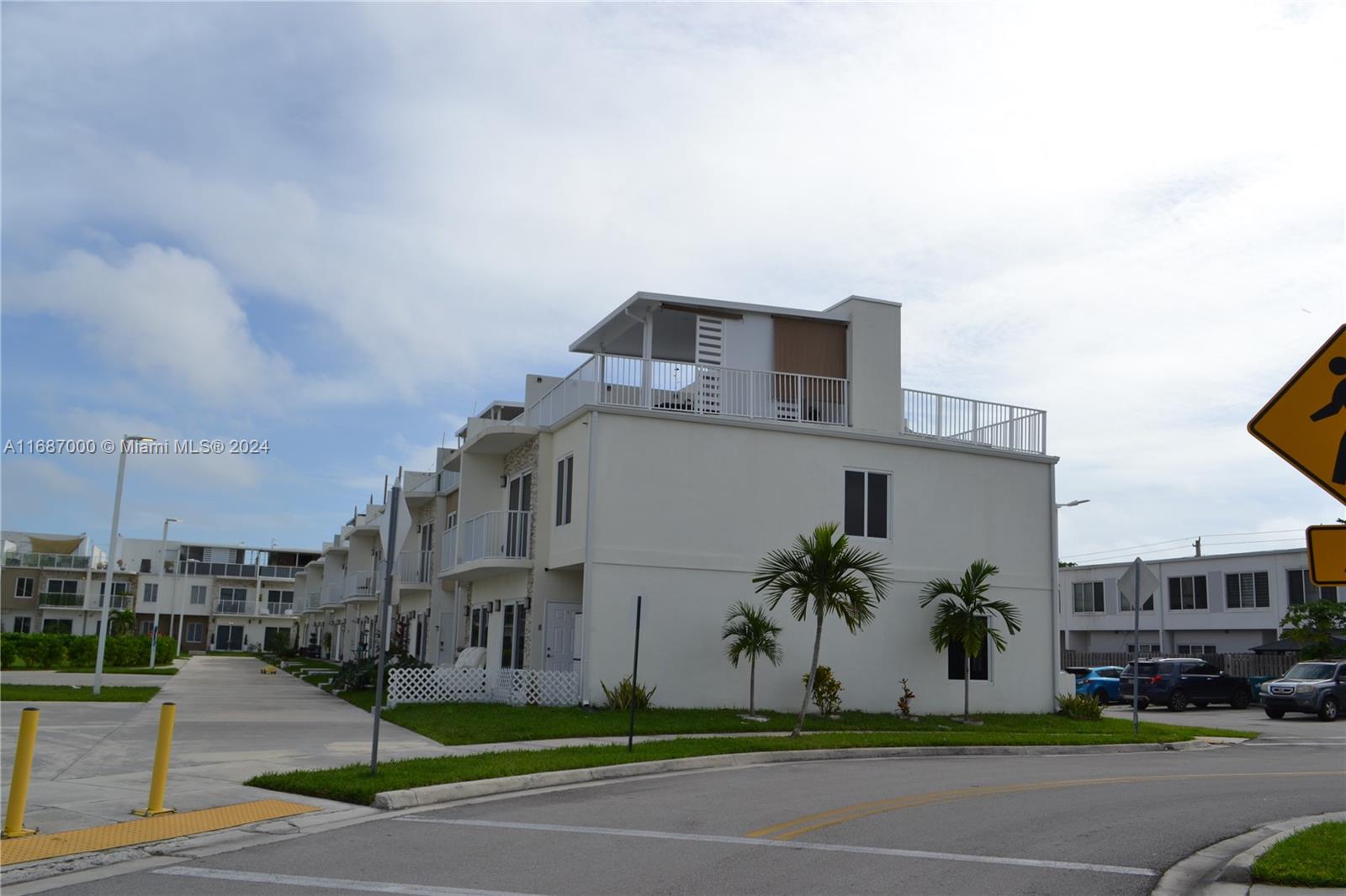 PARADISE GARDENS - Residential