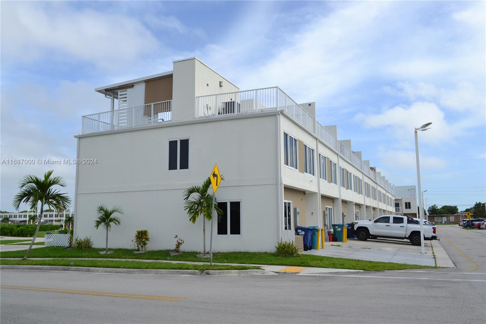 PARADISE GARDENS - Residential
