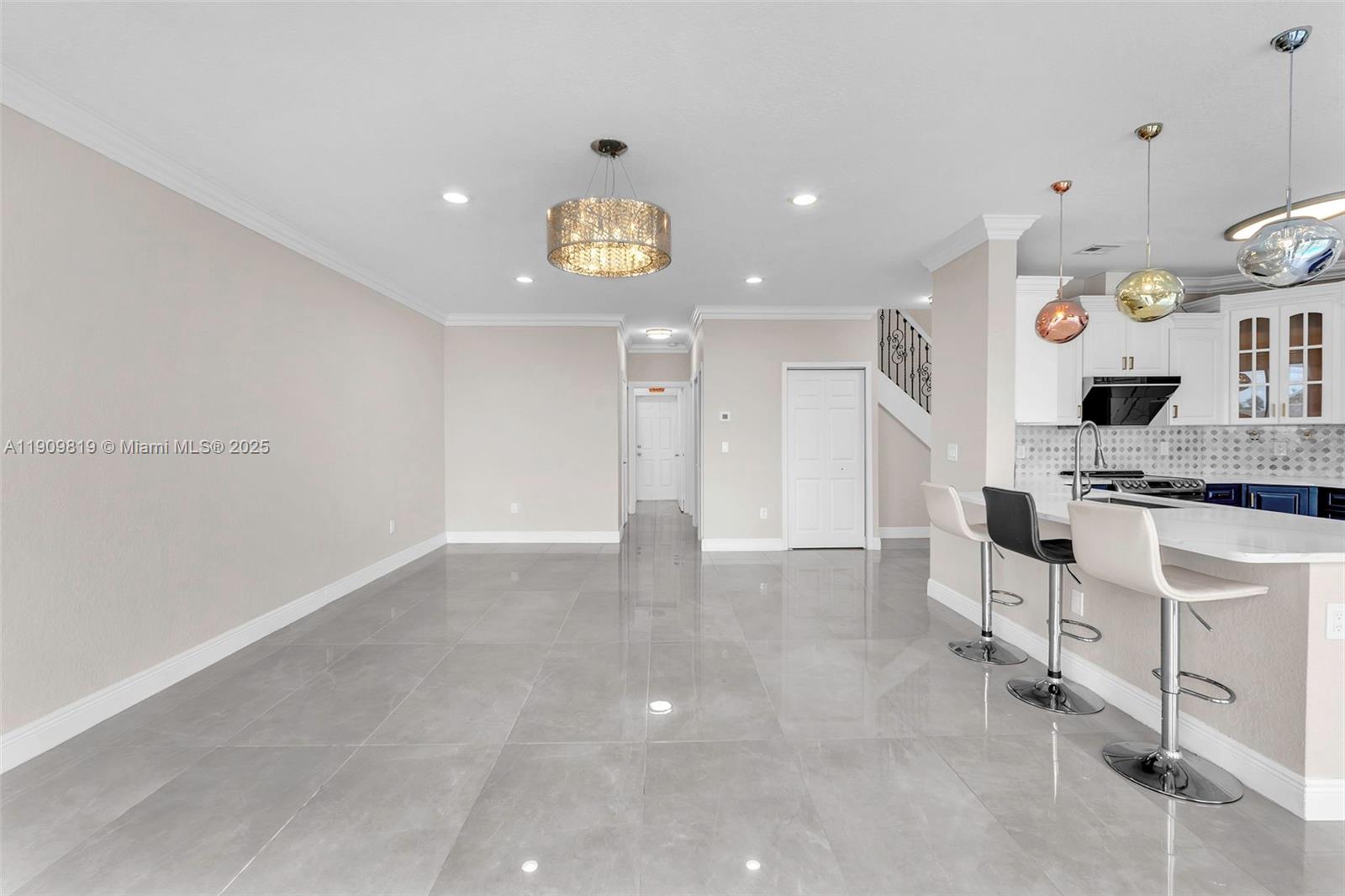 TOWNGATE - Residential Lease