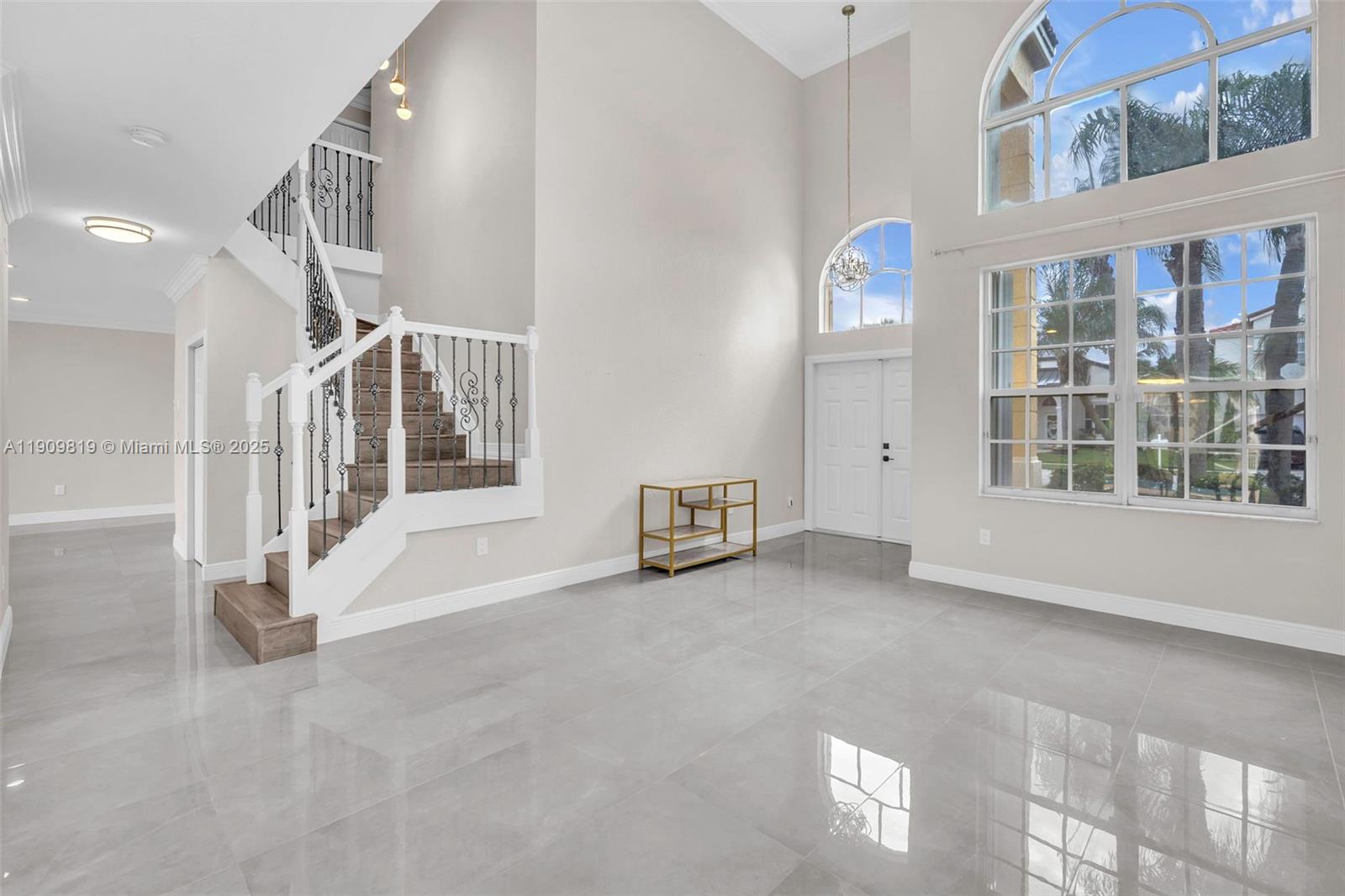 TOWNGATE - Residential Lease