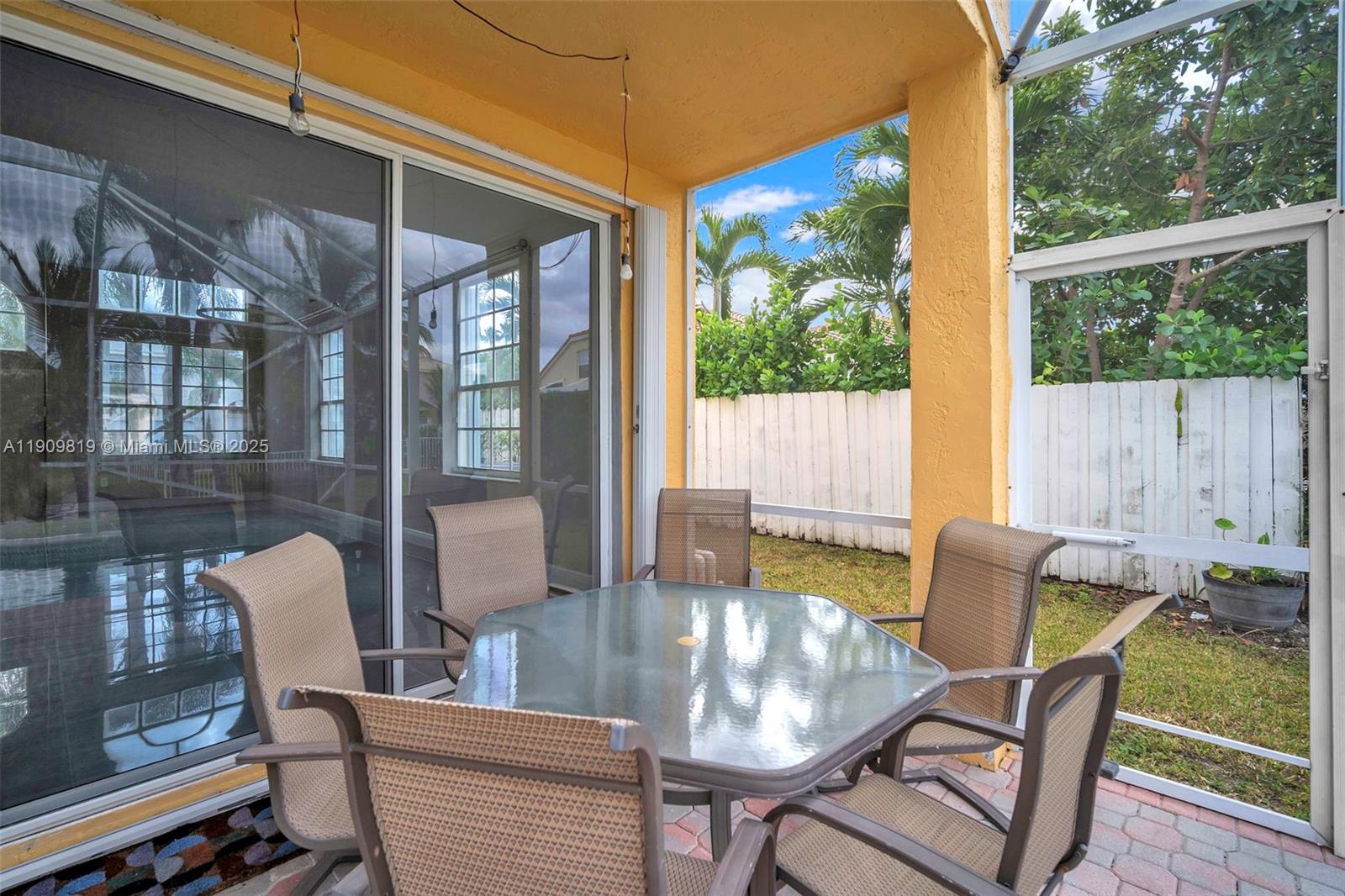 TOWNGATE - Residential Lease