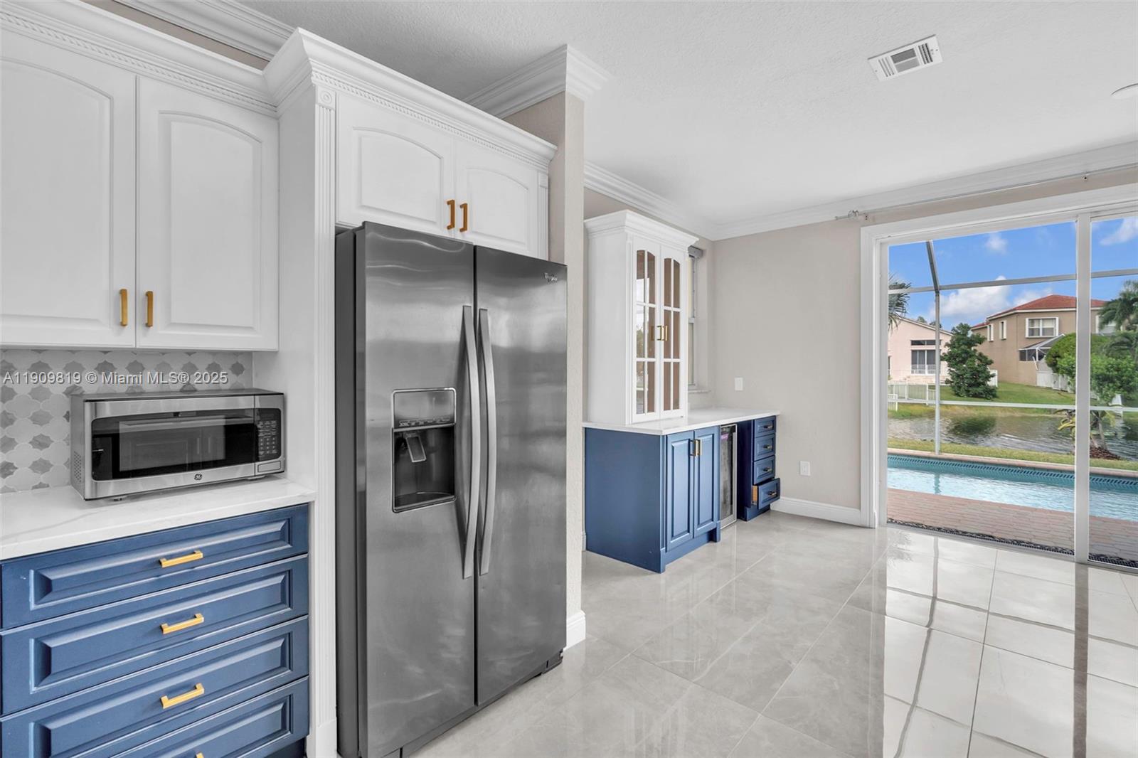 TOWNGATE - Residential Lease