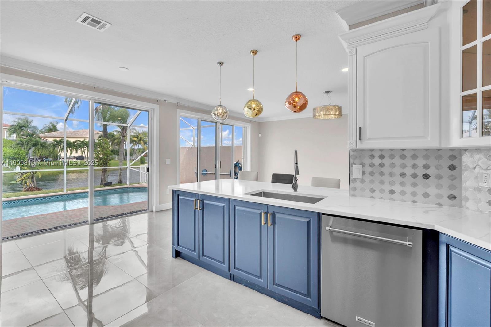 TOWNGATE - Residential Lease