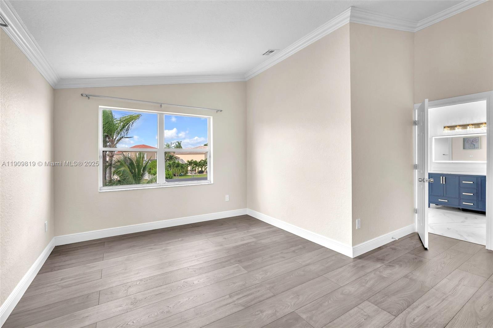 TOWNGATE - Residential Lease