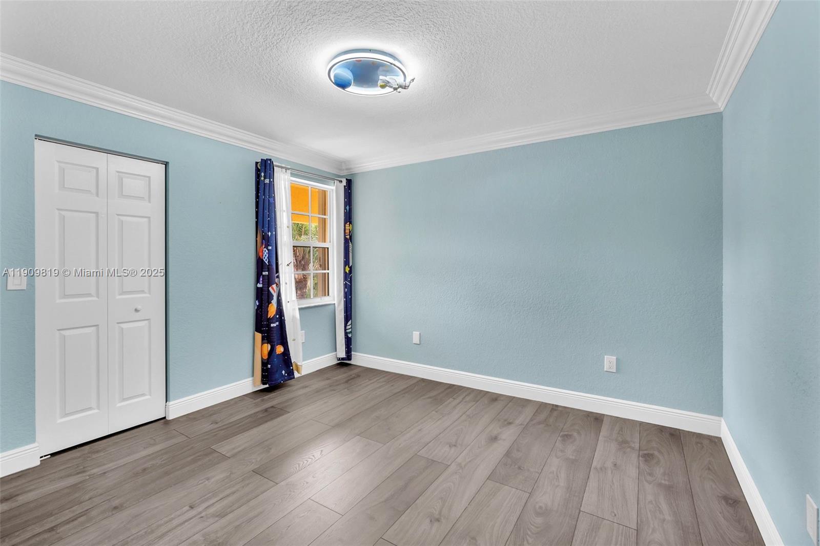 TOWNGATE - Residential Lease