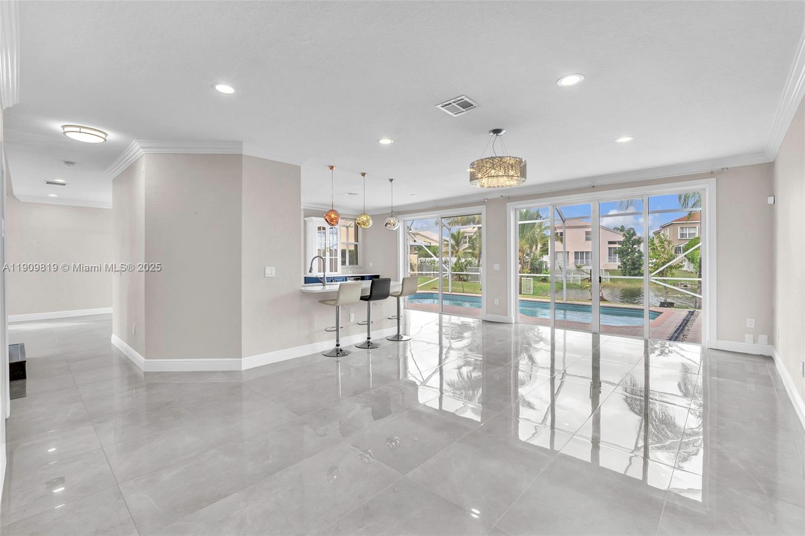 TOWNGATE - Residential Lease