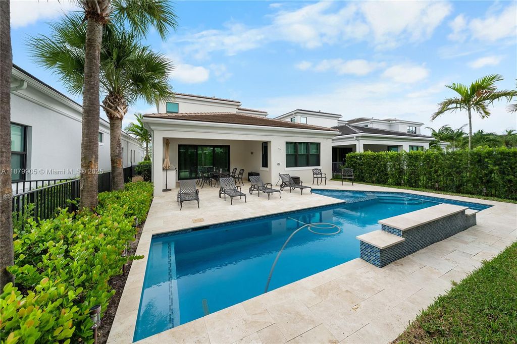 Photo of 13189 Faberge Pl, Palm Beach Gardens, FL 33418 (MLS # A11879905)