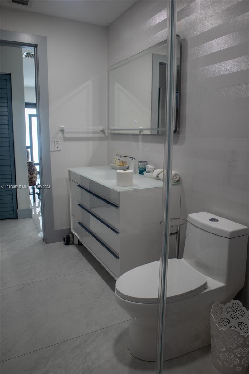 LEE GROVE ESTS - Residential