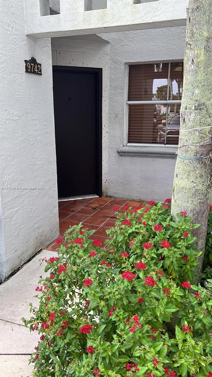 THE GREENS AT DORAL CONDO - Residential Lease