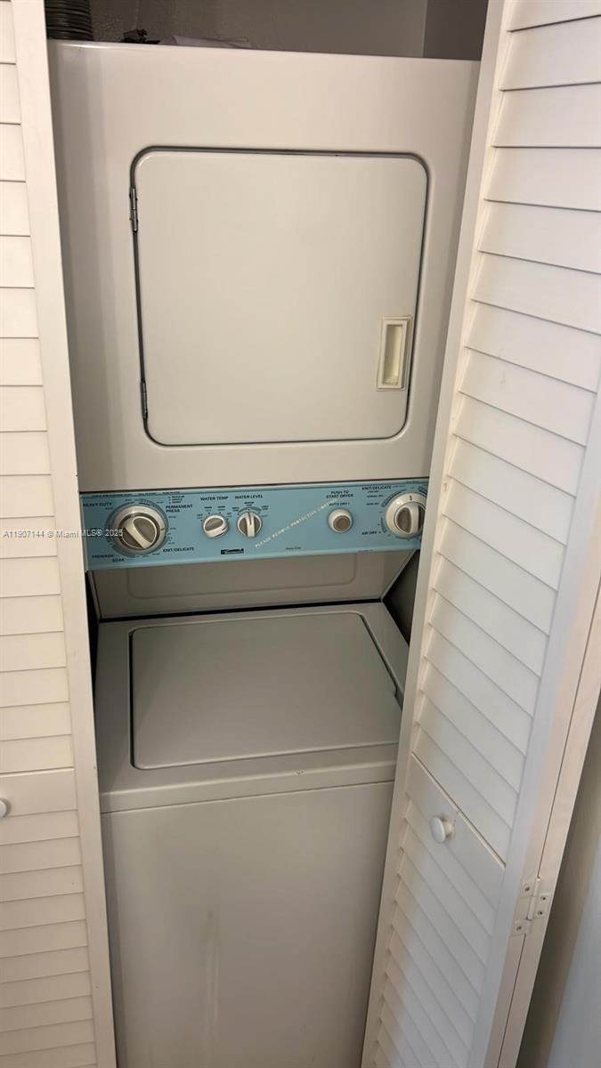 THE GREENS AT DORAL CONDO - Residential Lease