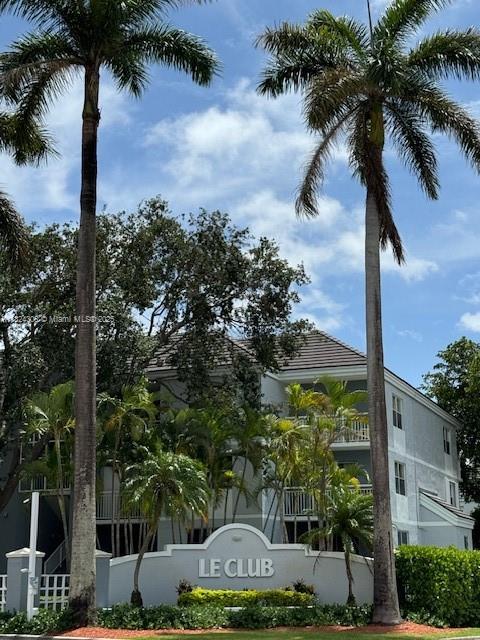 Rental Property at 8560 Sw 212th St 108, Cutler Bay, Miami-Dade County, Florida - Bedrooms: 2 
Bathrooms: 2  - $2,100 MO.