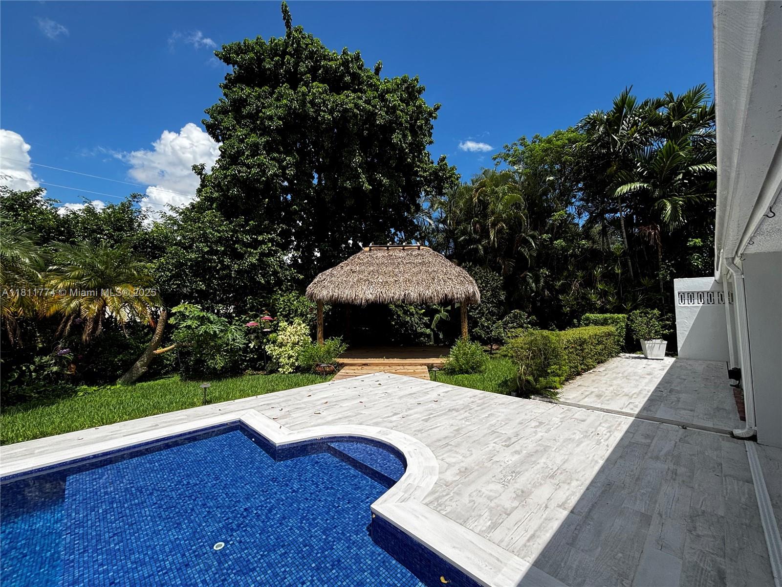 ROYAL PALM HARBOR 3RD ADD - Residential Lease