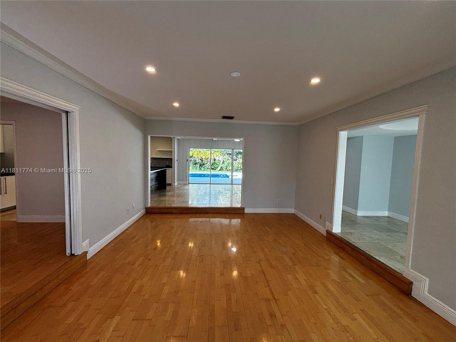 ROYAL PALM HARBOR 3RD ADD - Residential Lease