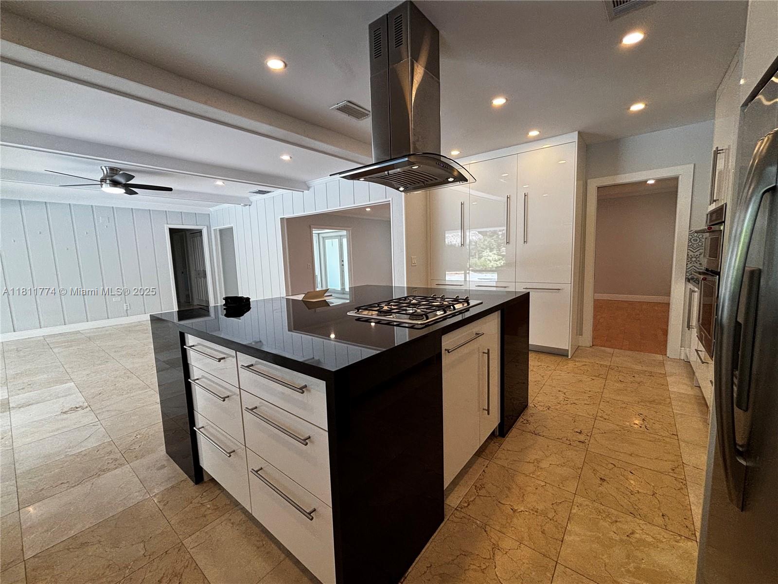 ROYAL PALM HARBOR 3RD ADD - Residential Lease