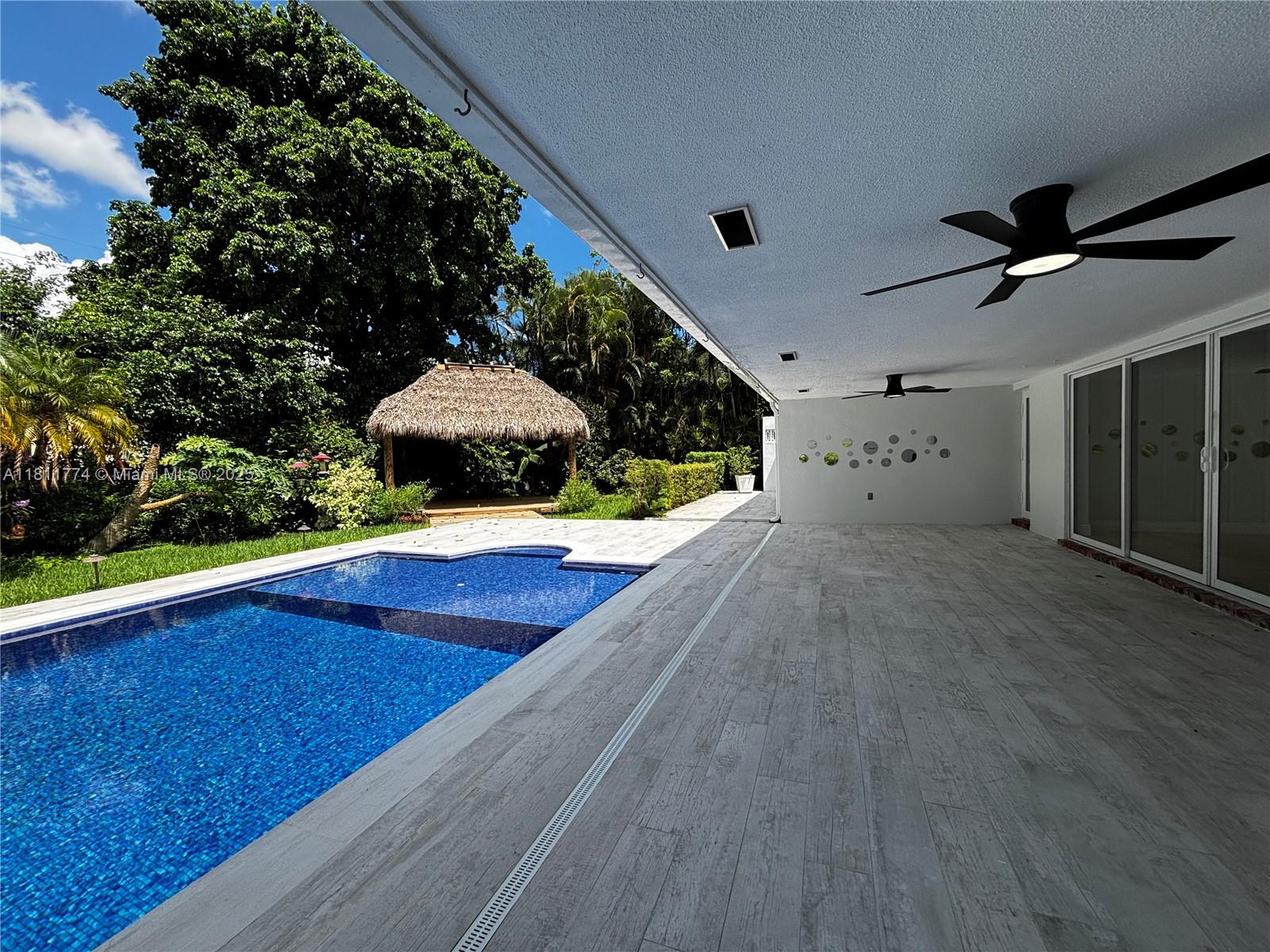 ROYAL PALM HARBOR 3RD ADD - Residential Lease