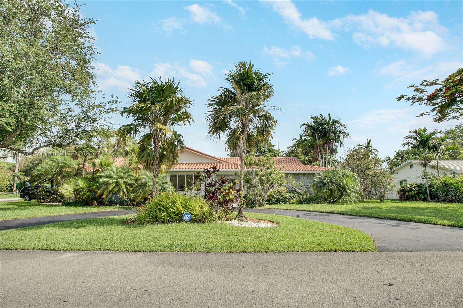 ROYAL PALM HARBOR 3RD ADD - Residential Lease