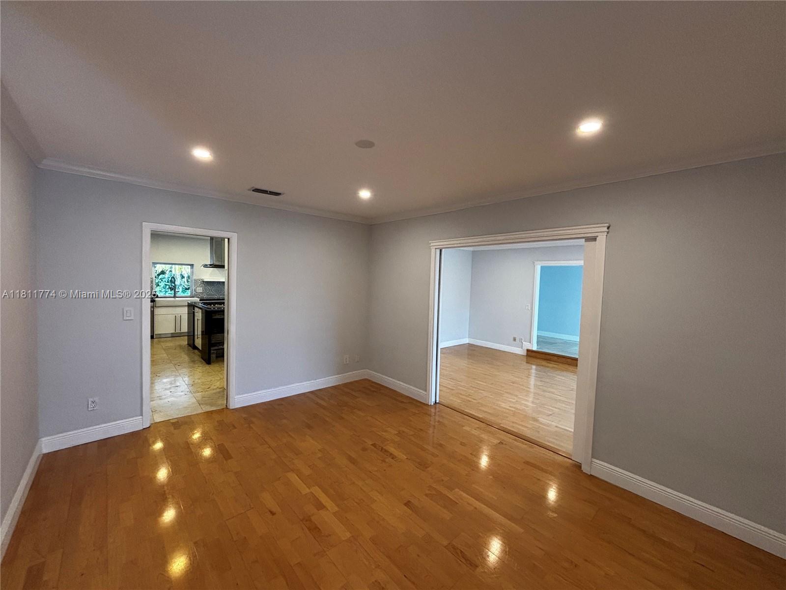 ROYAL PALM HARBOR 3RD ADD - Residential Lease