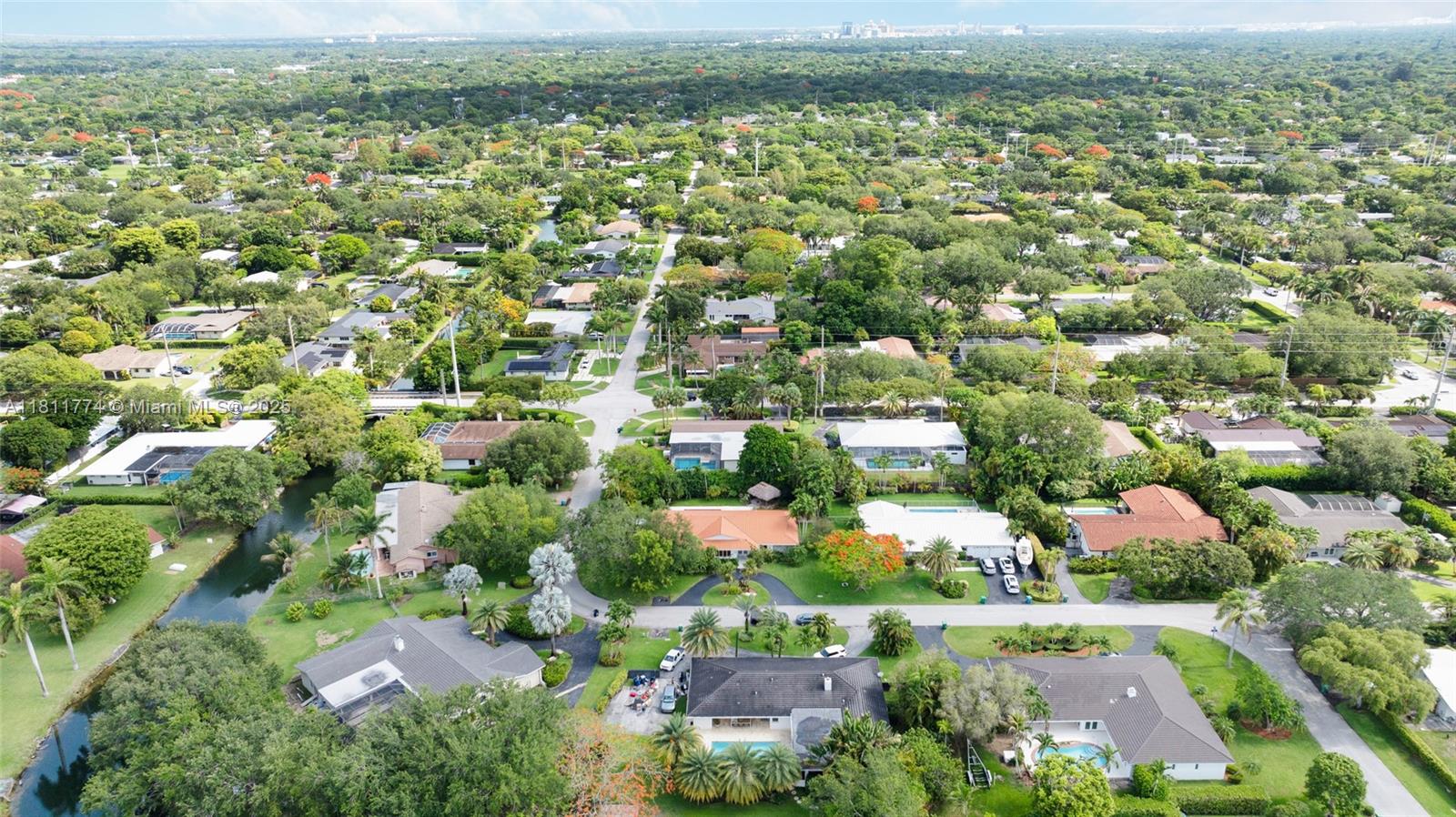 ROYAL PALM HARBOR 3RD ADD - Residential Lease
