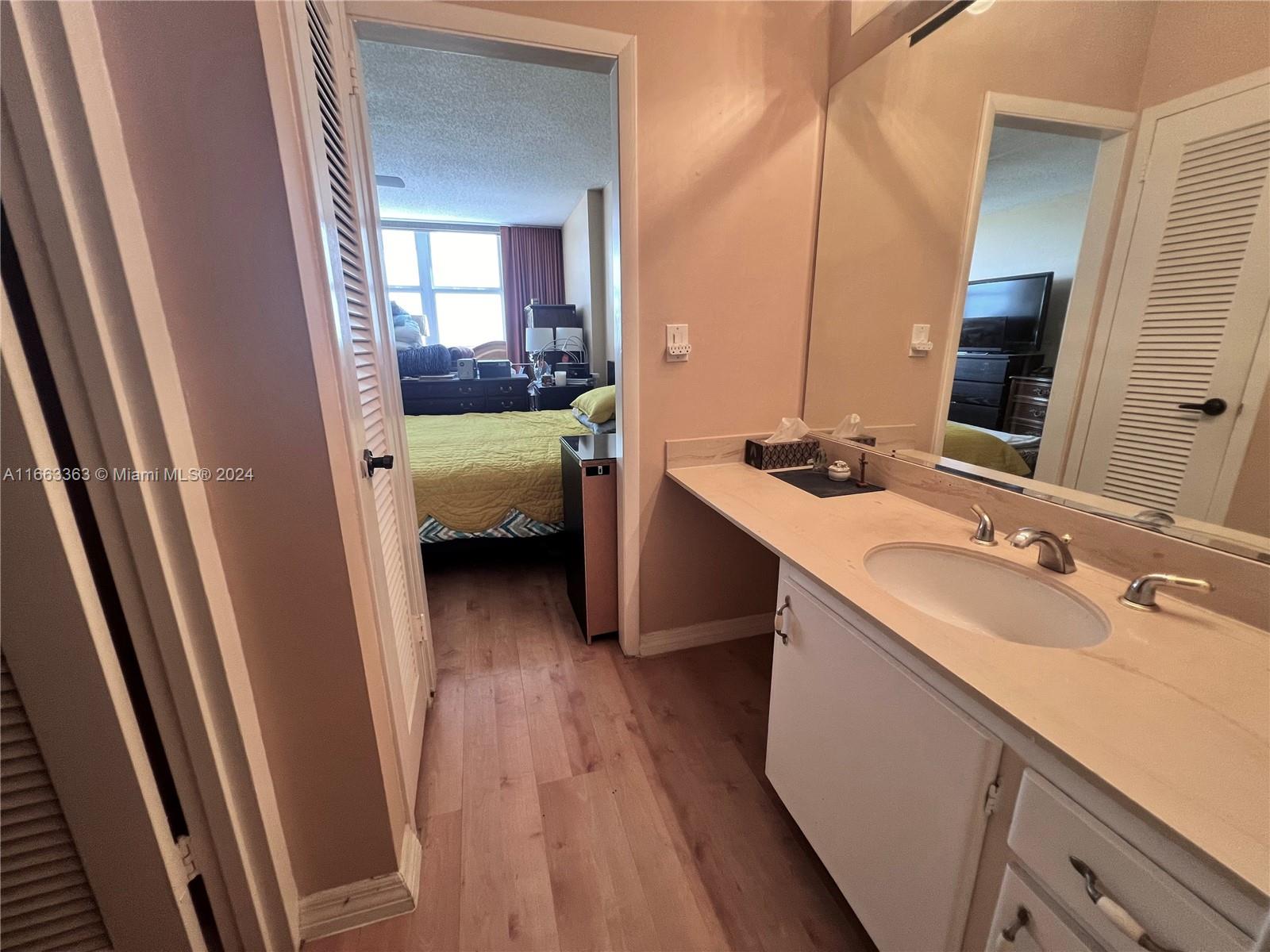 9500 OCEANS CONDO - Residential
