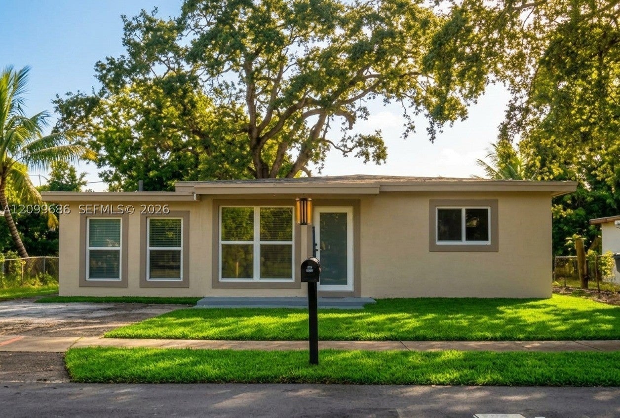 3201 SW 48th Ave