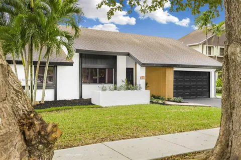 MLS: A11770600