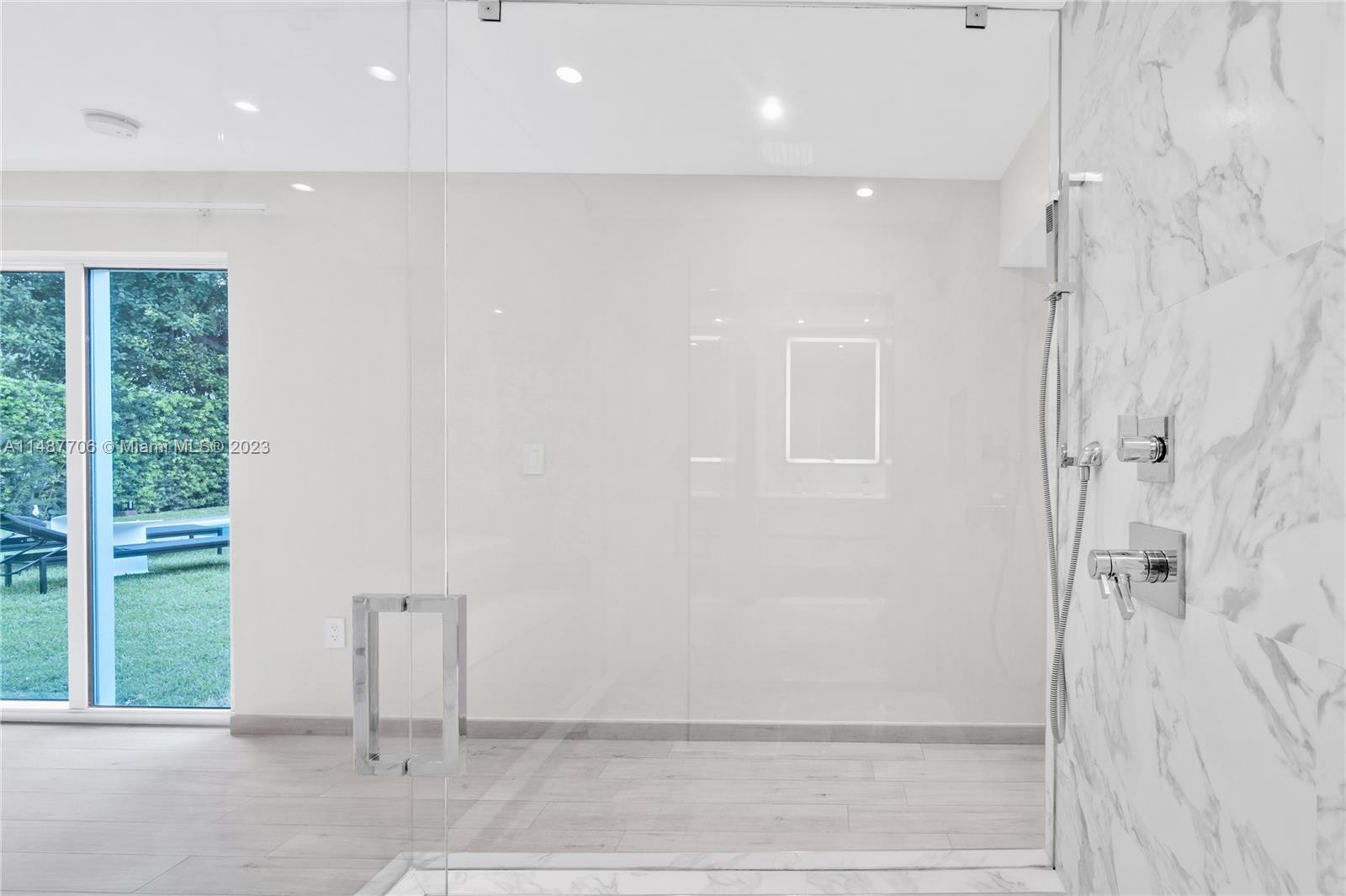 BISCAYNE ISL - Residential