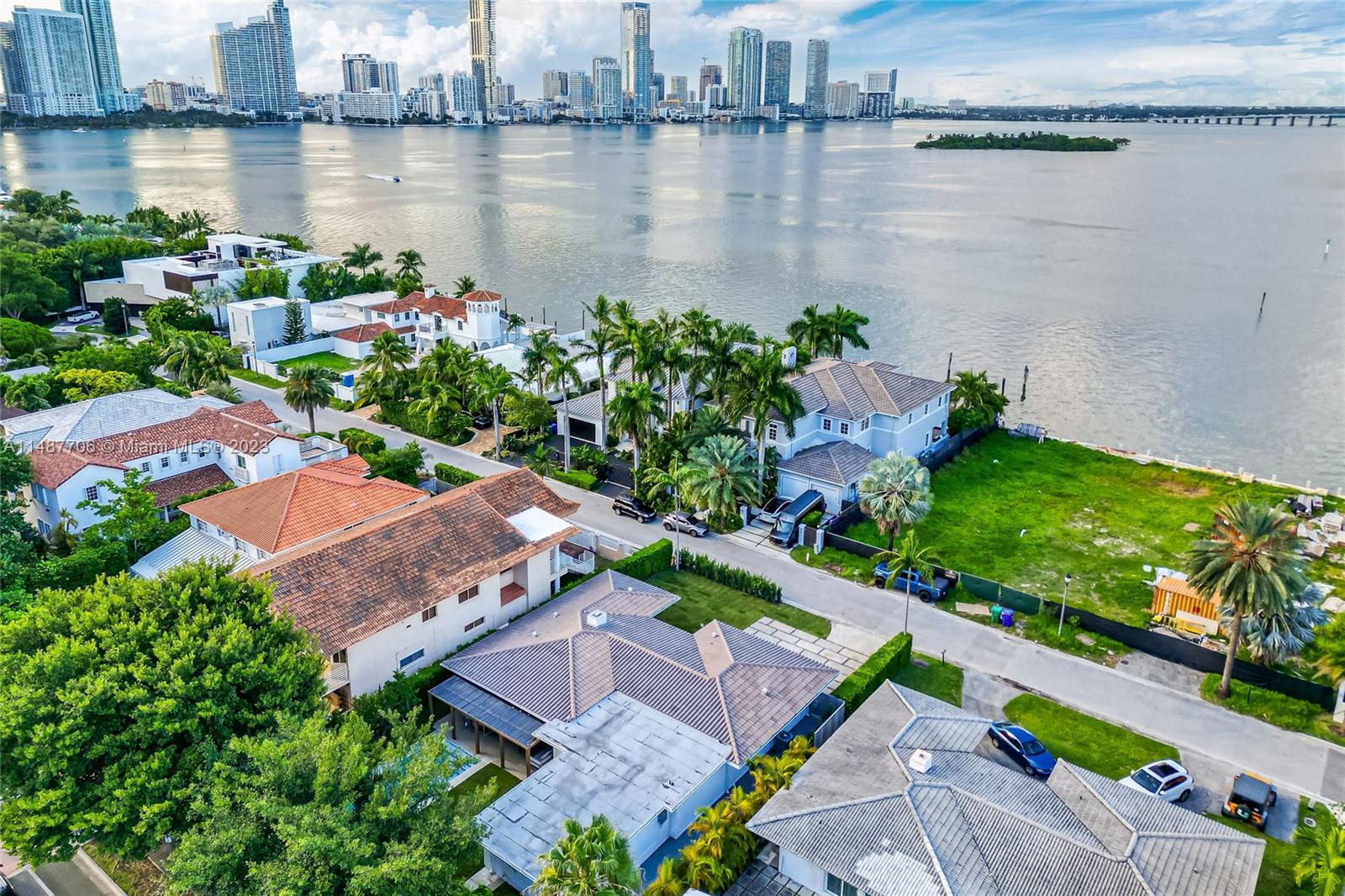 BISCAYNE ISL - Residential