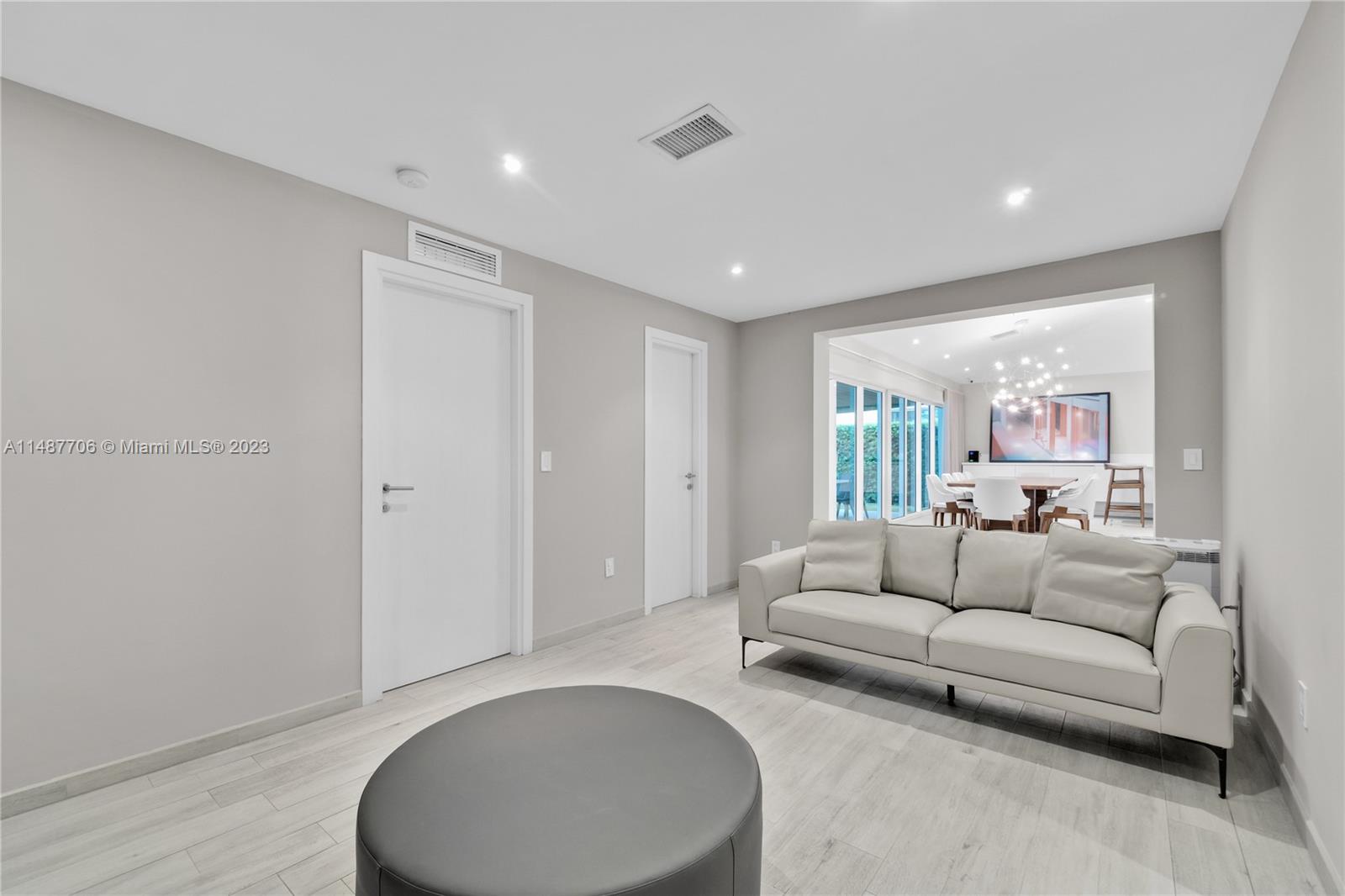 BISCAYNE ISL - Residential