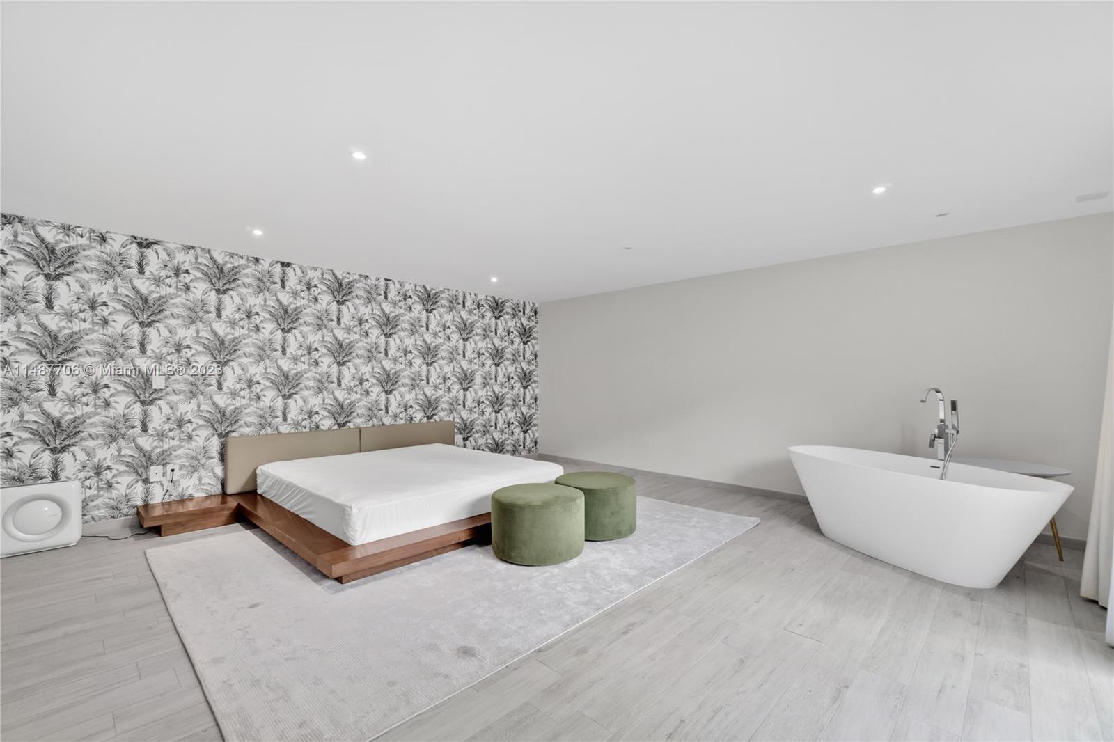 BISCAYNE ISL - Residential